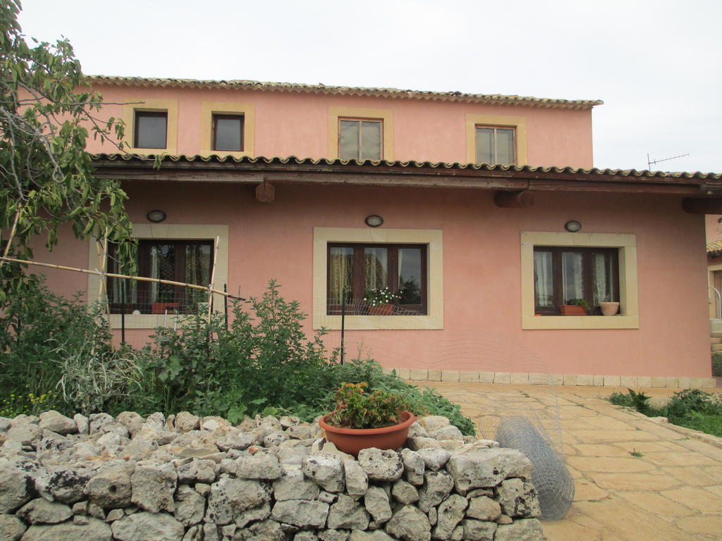 Le Mangiatoie Del Re Giordano Villa Avola Luaran gambar